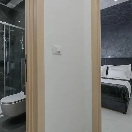 Complex White 2*