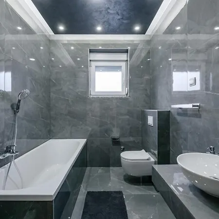 Гостевой дом Complex White *