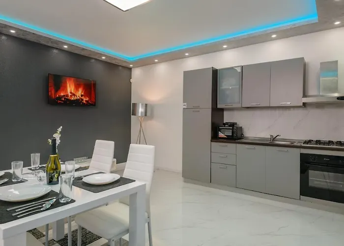 Konukevi Complex White 2*