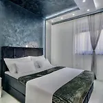 Complex White 2*