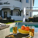 Complex White Guest house 2*