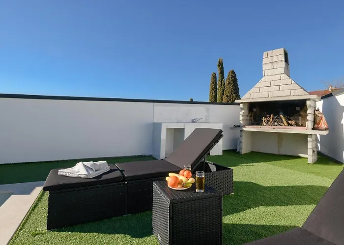 Gasthof Complex White