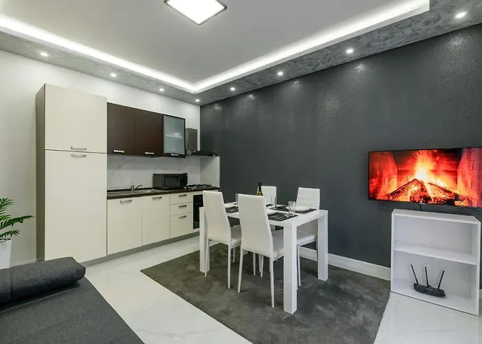 Gasthof Complex White 3*