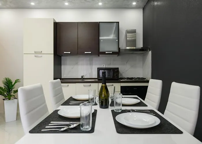 Gasthof Complex White 3*