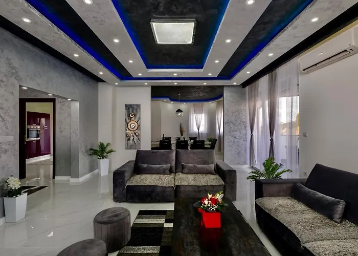 Complex White Gasthof