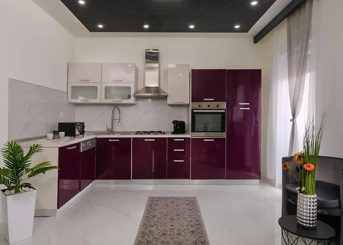 Complex White Gasthof Pula