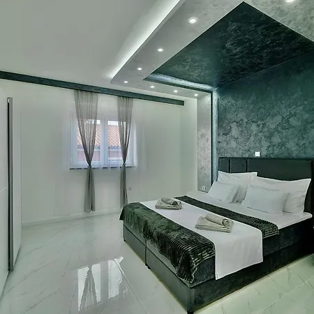 Gæstehus Complex White Pula