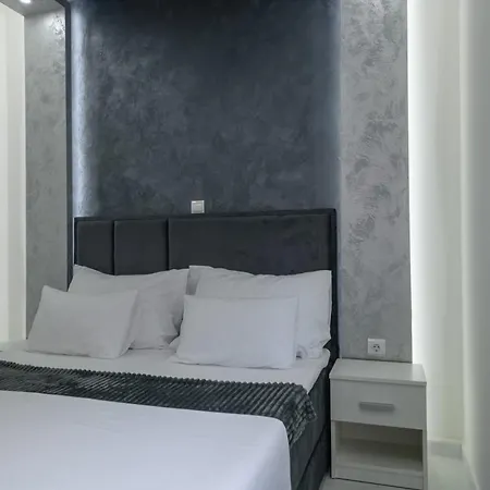 Complex White 3* Pula