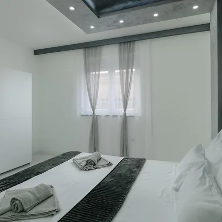 Gæstehus Complex White 3*