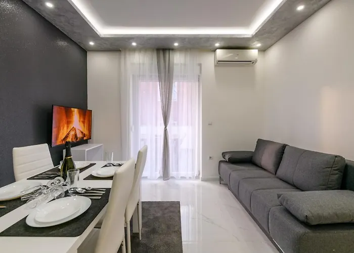 Guest house Complex White 3*