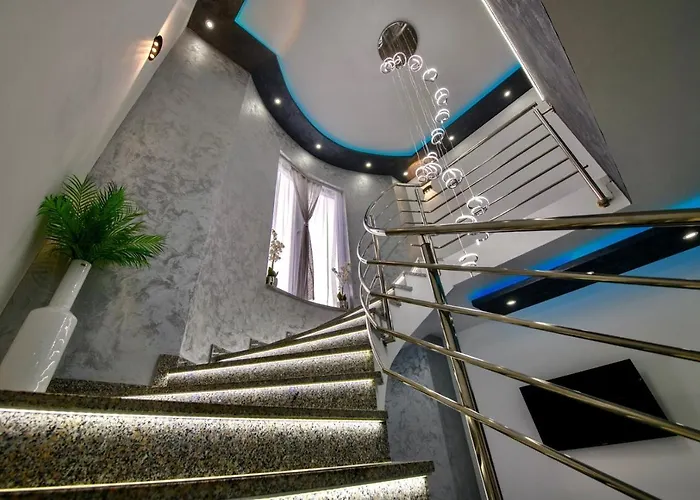 Complex White Guest house 3*