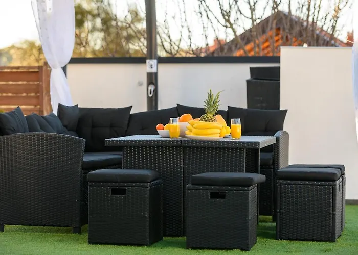 Guest house Complex White Pula