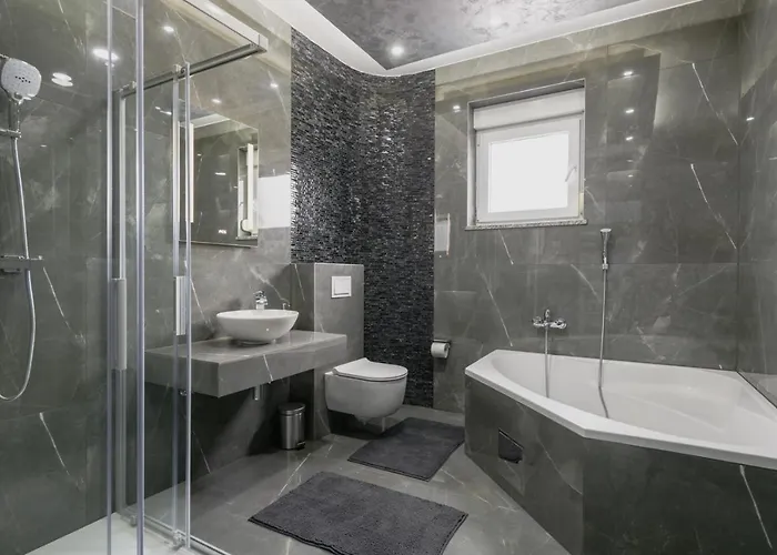 Complex White Guest house 3*