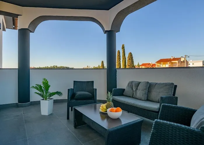 Guest house Complex White Pula